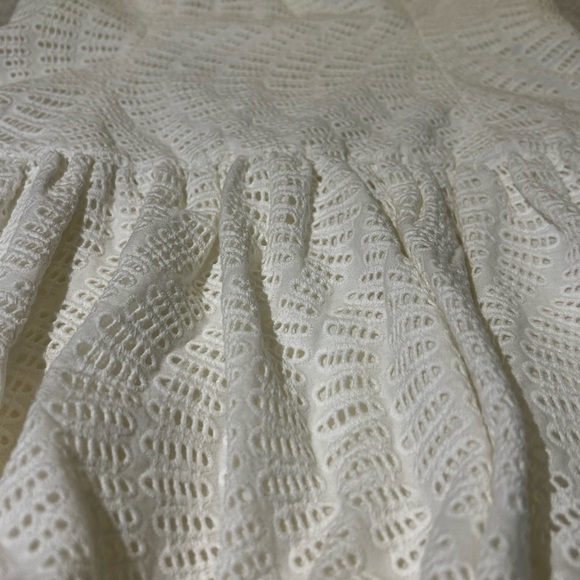 Lilly Pulitzer 100% Cotton White Eyelet Strapless Dress Bubble Hem Size 2 - Picture 3 of 8